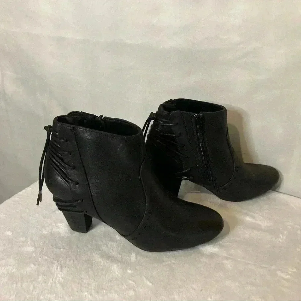Report ankle boots